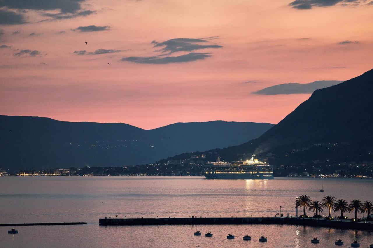 La Fleur Boutique Hotel Tivat Eksteriør billede